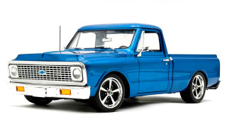 Chevrolet C-10 Custom Frost Bite 1972 blue 1:18 Acme Diecast