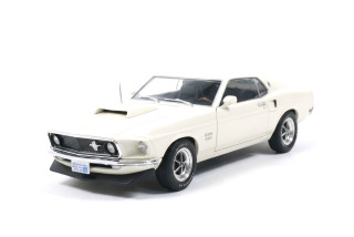 Ford Mustang Boss 429 1969 wimbledon white 1:18 Solido