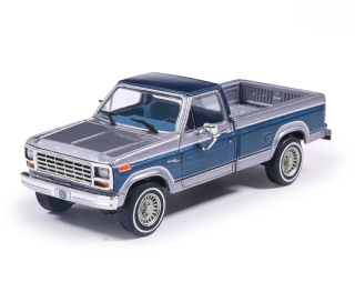 Ford F-150 Ranger XLT Short Bed 1980 silver/midnight blue metallic 1:64 Ixo America