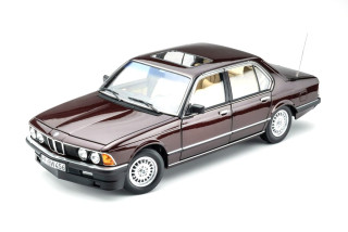 BMW 745i E23 1984 burgundy red metallic 1:18 Touring Modelcars