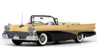 Ford Fairlane 500 1958 yellow/black 1:18 Sun Star