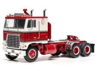 Ford WT-9000 Tractor Truck 1973 red/white 1:43 Ixo Models