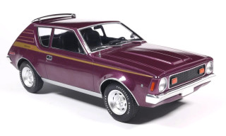 AMC Gremlin 1970 lila/gold 1:18 MCG Modelcar Group
