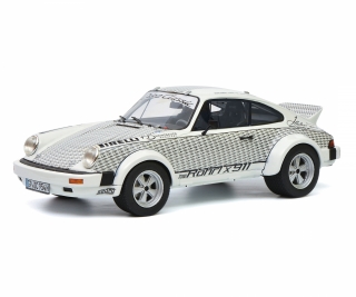 Porsche 911 RÖHRL X911 1:43 Schuco