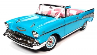 Chevy Bel Air *Barbie* 1957 aqua blue 1:18 Auto World