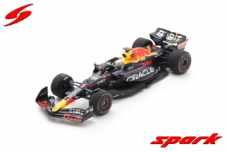 Oracle Red Bull Racing RB18 #1 M.Verstappen Winner Japanese GP 2022 with No.1 and World Champion Board 1:43 Spark