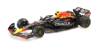 Oracle Red Bull Racing RB18 #11 S.Perez 2nd Japanese GP 2022 1:18 Minichamps 
