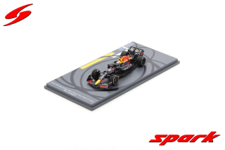 Oracle Red Bull Racing RB18 Oracle Red Bull #1 M.Verstappen Winner Abu Dhabi 2022 Bigger Base with Tyre Marks 1:43 Spark