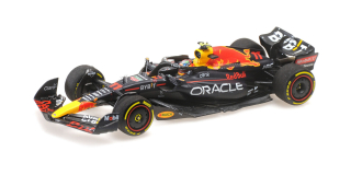Oracle Red Bull Racing RB18 #11 S.Perez Winner Singapore GP 2022 1:43 Minichamps