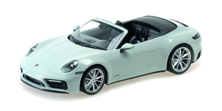 Porsche 911 Carrera 4 GTS Cabriolet 2020 grey 1:18 Minichamps 