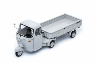 Vespa Pantero Solid Grey 1:18 Schuco