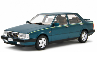 Lancia Thema 8.32 1986 verde reflex 1:18 Laudoracing Model 