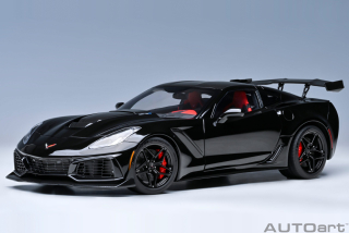Chevrolet Corvette C7 ZR1 2019 gloss black 1:18 AUTOart