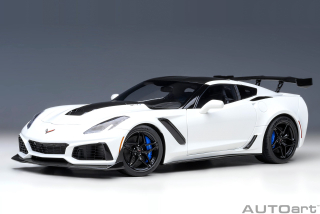 Chevrolet Corvette C7 ZR1 2019 arctic white 1:18 AUTOart