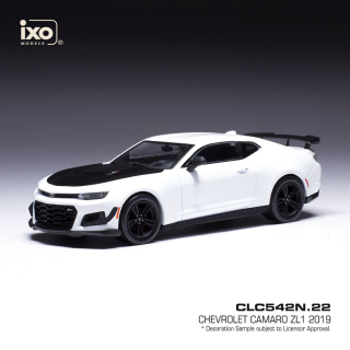 Chevrolet Camaro ZL1 2019 white 1:43 Ixo Models