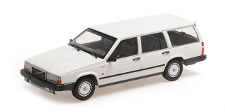 Volvo 740 GL Break 1986 white 1:18 Minichamps 